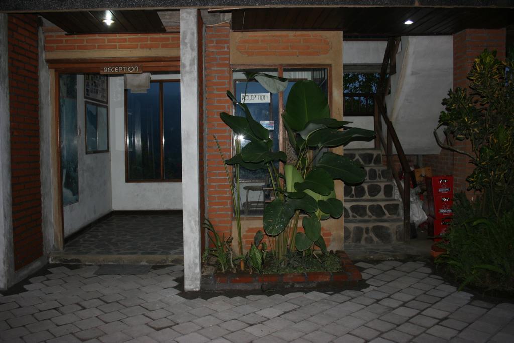 Puri Alam Bali Hotel Munduk Екстериор снимка